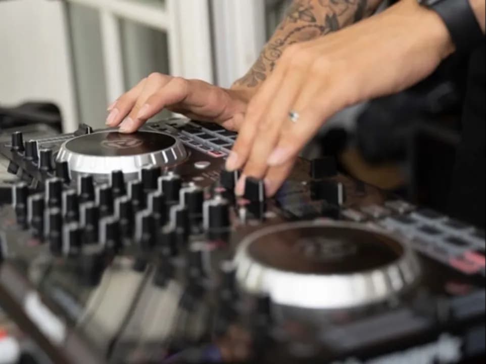 Photo 0