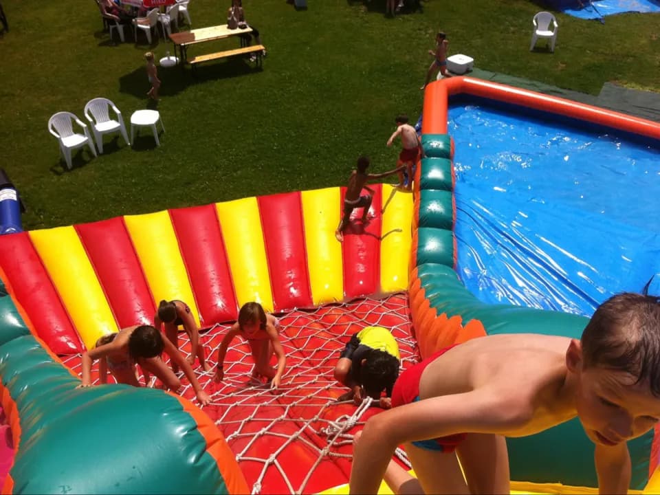 Photo 0