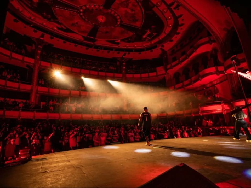 Photo 1