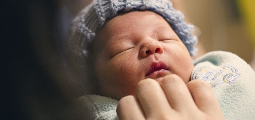 Naissance de bébé : annonce et organisation de la fête familiale