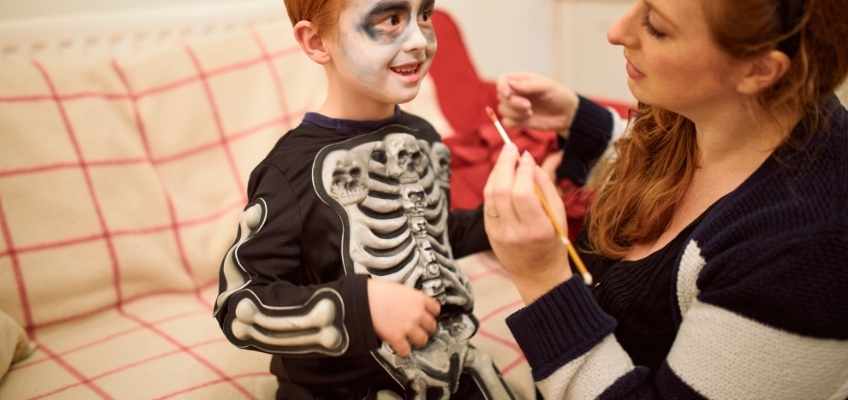 Organiser un atelier de maquillage Halloween par des maquilleuses professionnelles