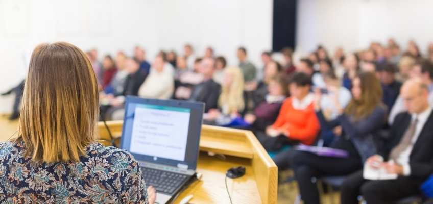 Conférences : 5 conseils pour bien choisir les participants et les sujets