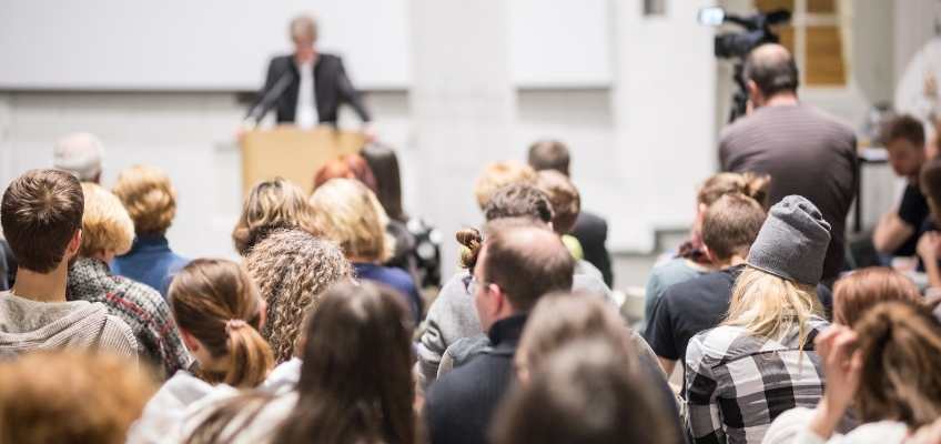 Road-show événementiel: définition, les clés d’une organisation réussie