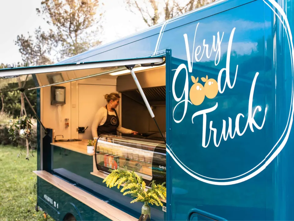 VERY GOOD TRUCK