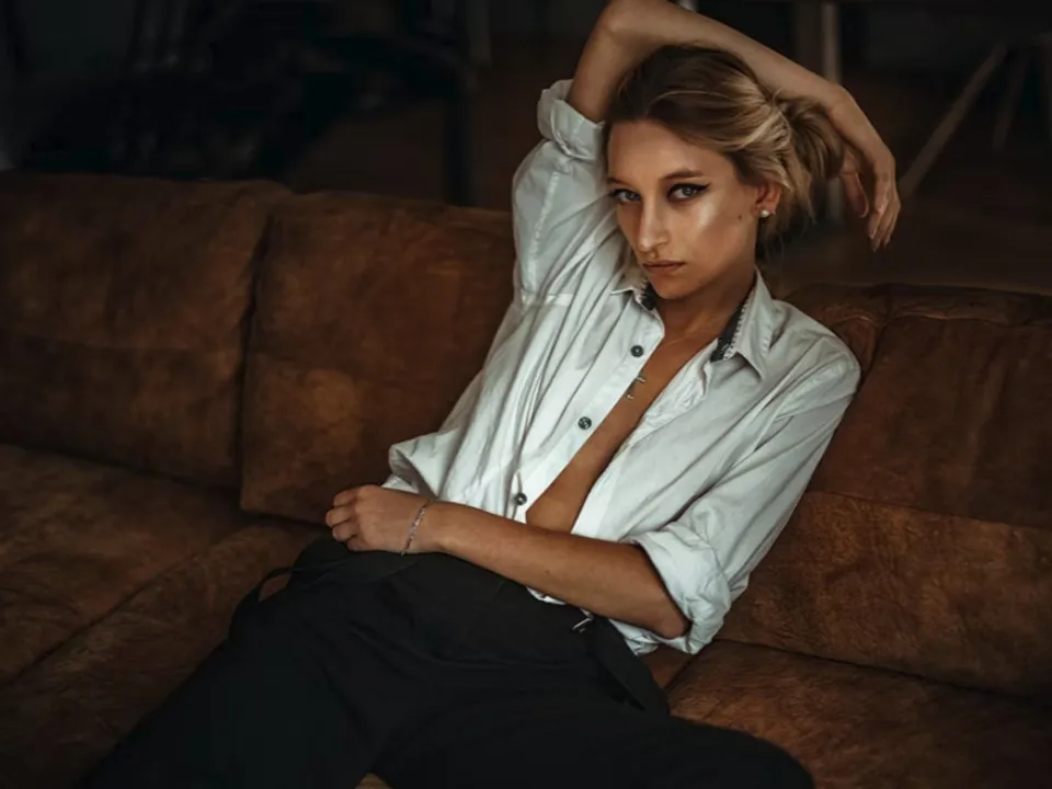 LORRAINE GUERRA