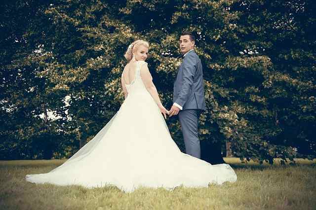 L'ESQUISSE D'UN MARIAGE