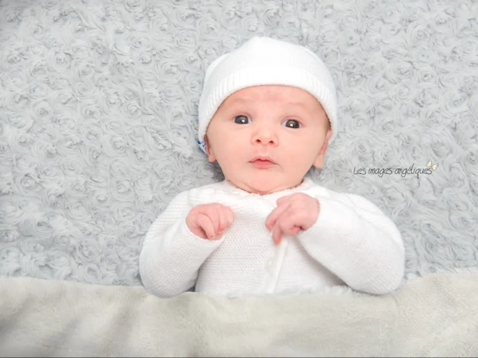 LES IMAGES ANGÉLIQUES