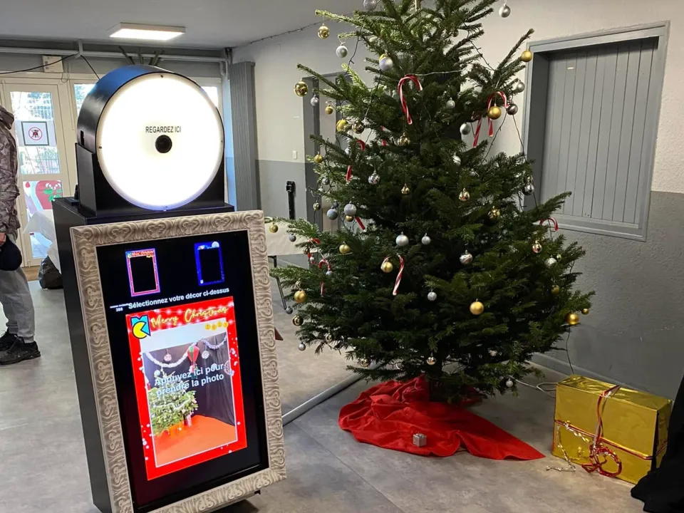 LE ROBOT PHOTO - VAN DEN NOORTGAETE