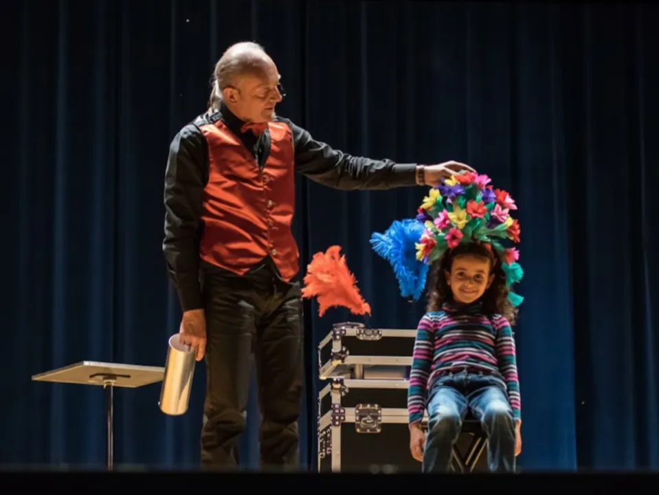 JACK PRESTI MAGICIEN-VENTRILOQUE