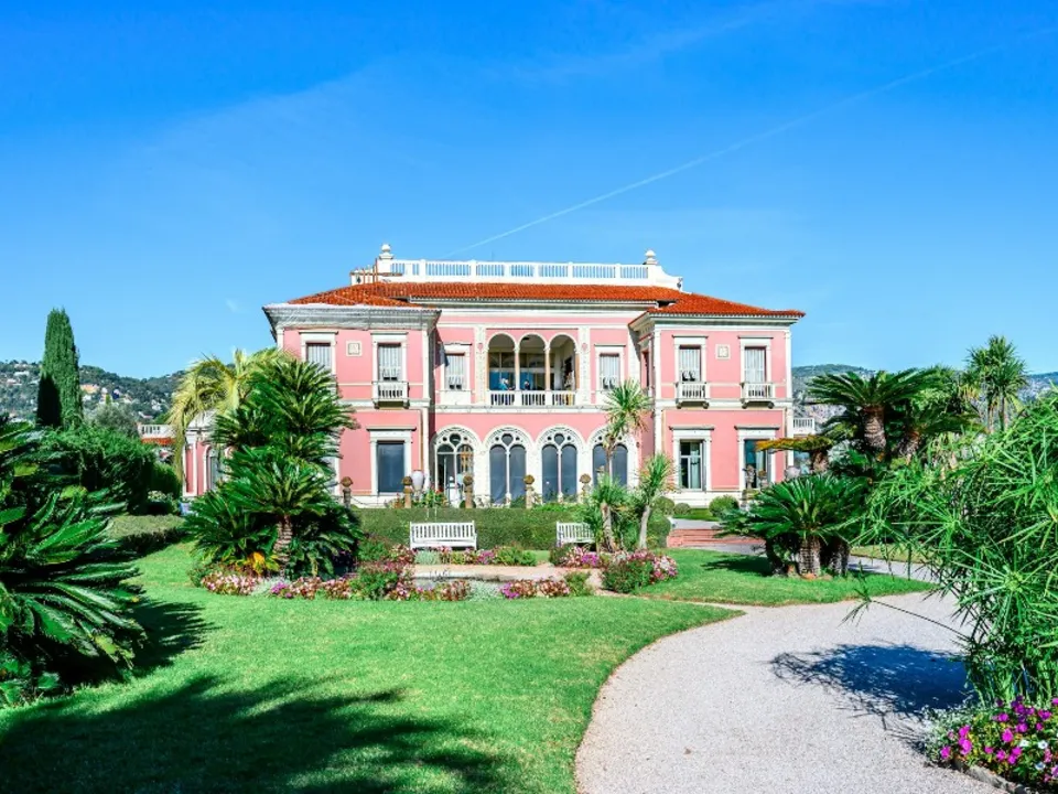 IHARTZE ARTEA RECEPTIONS