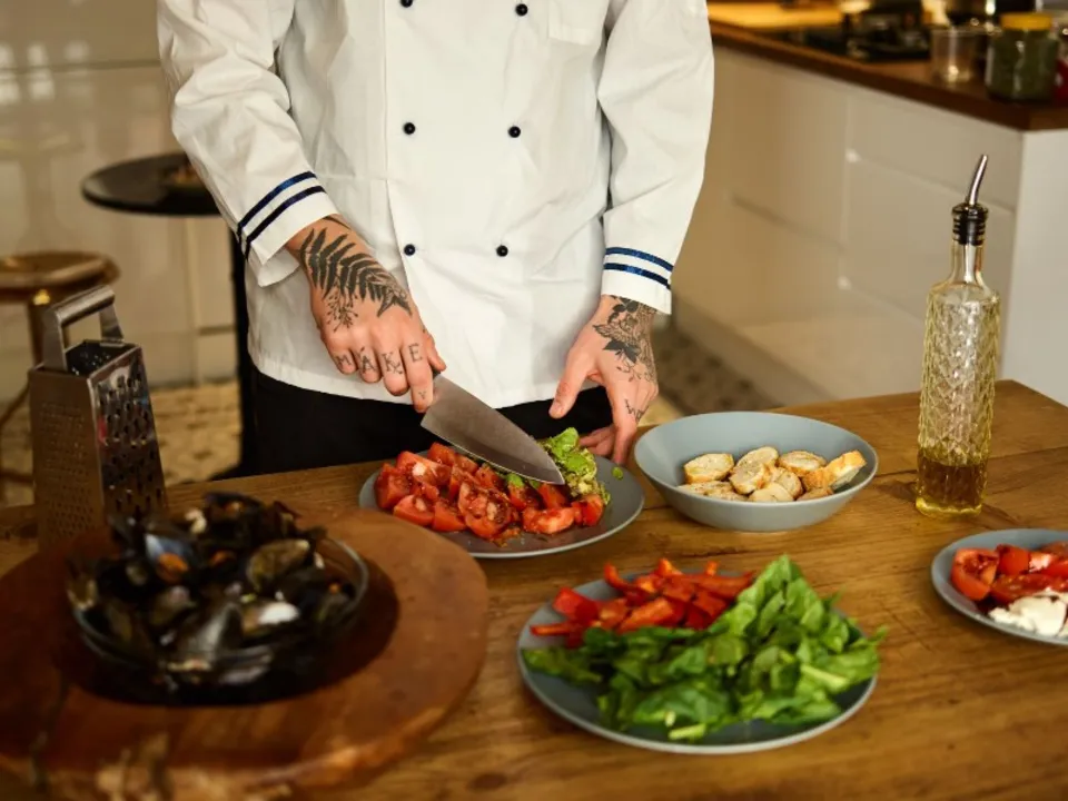 ROUGE CUISINE