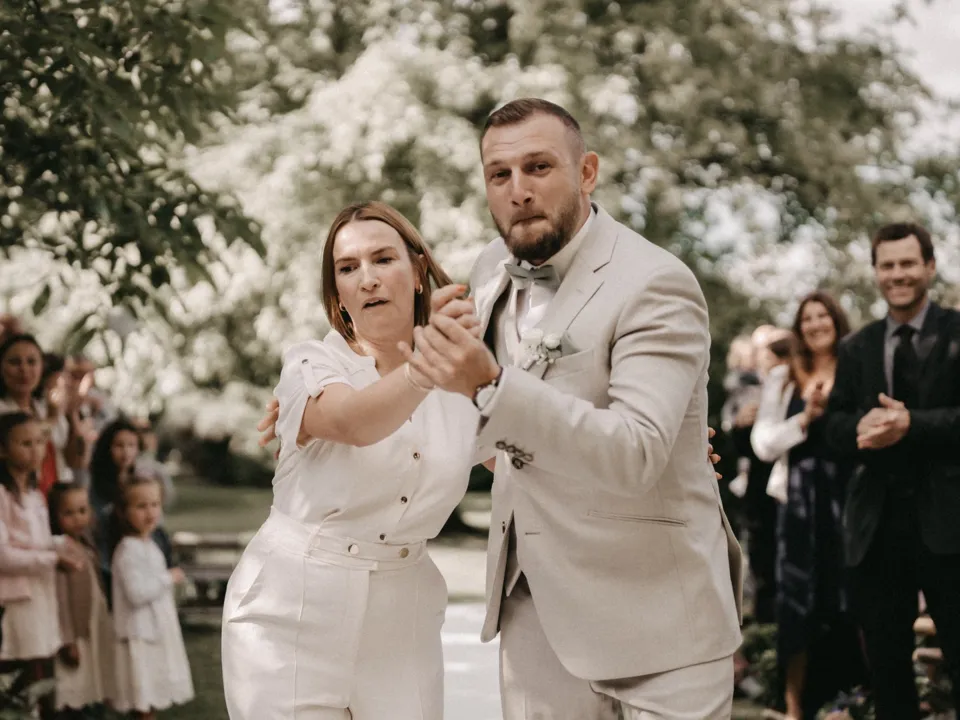 Les Mariages by Virginie