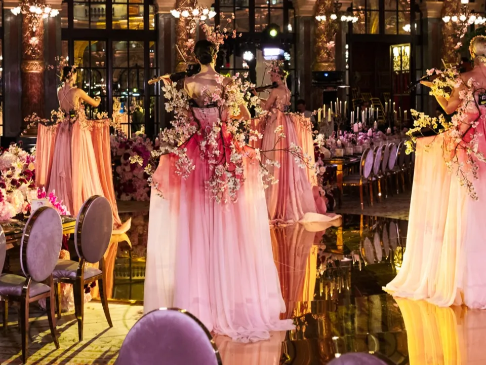 AS LUXURY PARIS