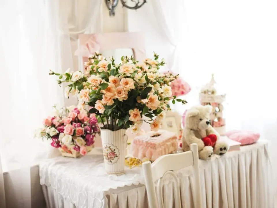 Lovely Deco