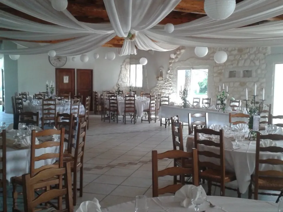 SALLE DE RÉCEPTION LA ROSE D'ARGENCE