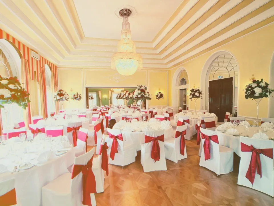 Hôtel Cosmos Contrexeville
