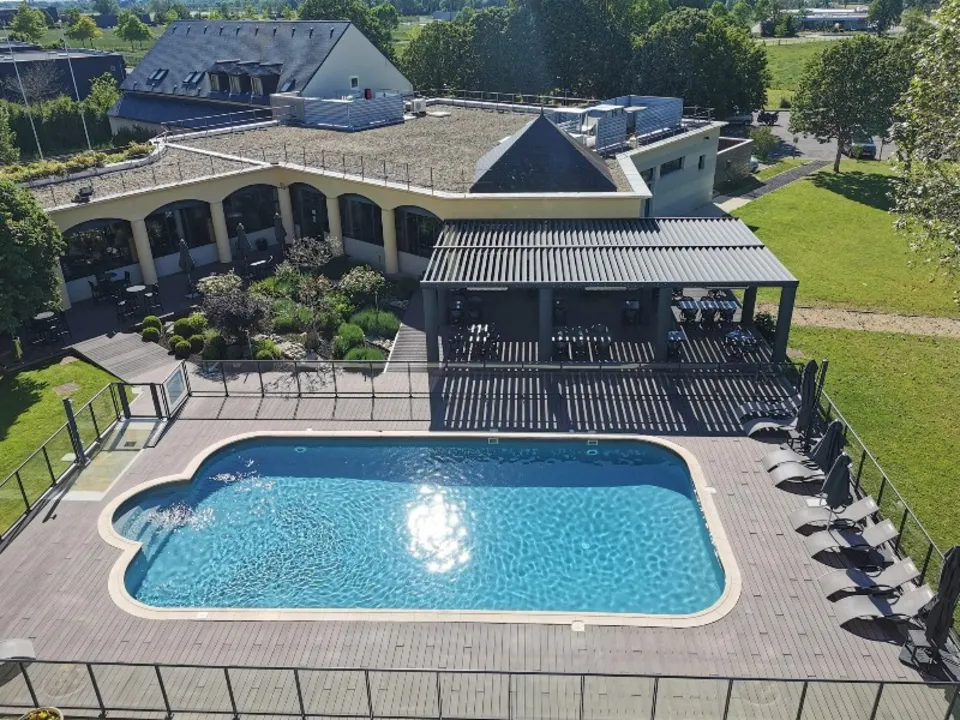 HÔTEL RESTAURANT LE PADDOCK***