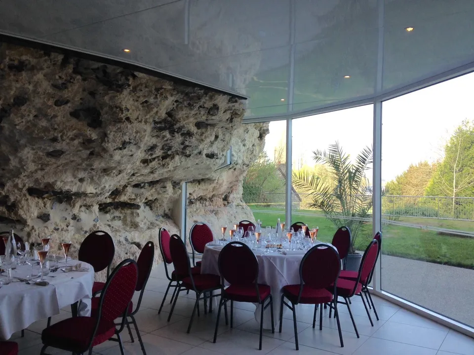 LES GROTTES DU FOULON