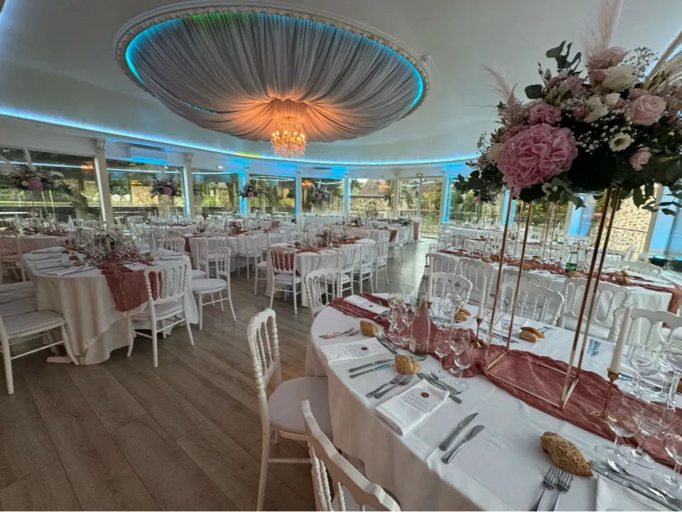 Le Yacht Club du Coudray-Montceaux