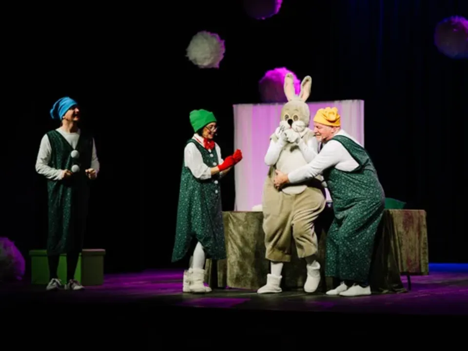 AVANT-PREMIÈRES - COMPAGNIE THÉÂTRE B.A.