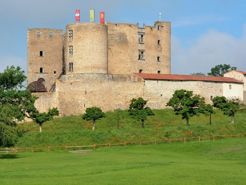 CHÂTEAU DE MONTROND LES BAINS