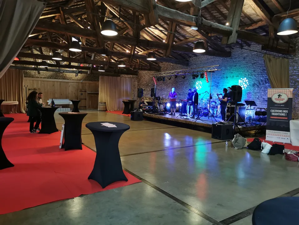 CHÂTEAU DE CORCELLES