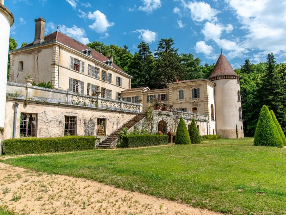 CHÂTEAU DE PRAMENOUX