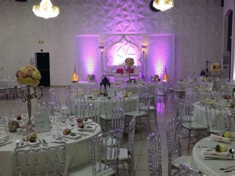 SALON MALAR