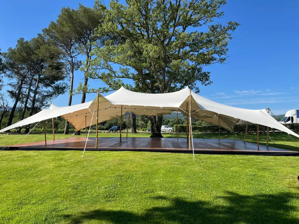 CHAPITEAUX DE PROVENCE