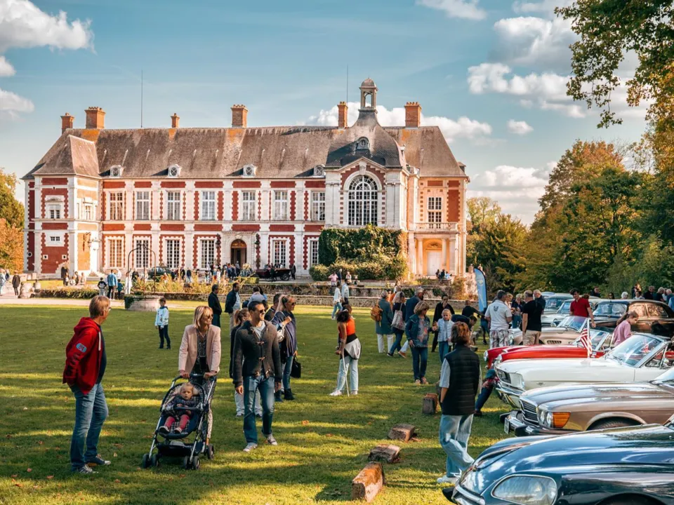 CHÂTEAU DE LÉSIGNY
