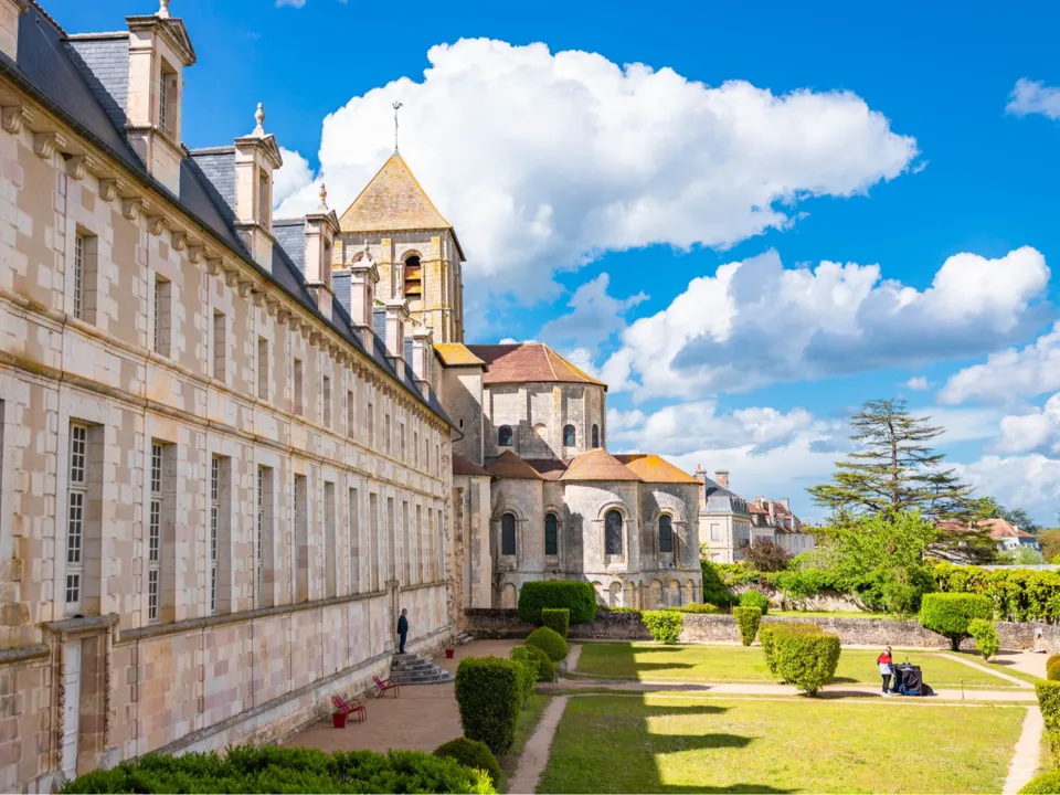 ABBAYE DE SAINT-SAVIN