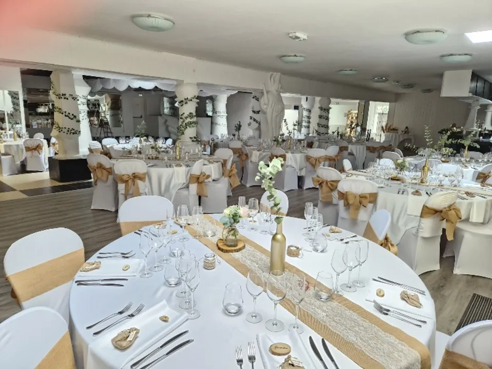 COURFLEURIE RÉCEPTION