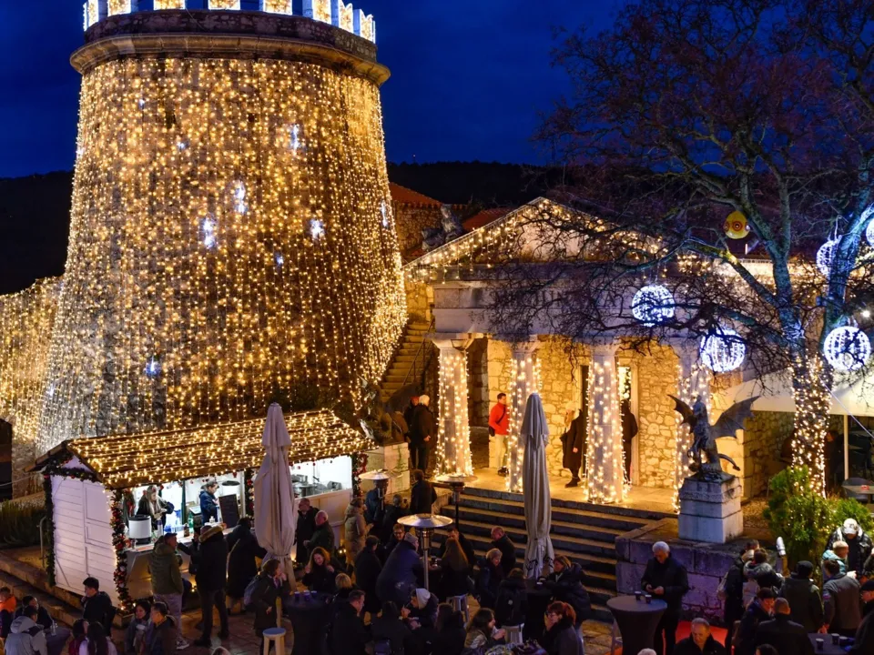 Blachere Illumination
