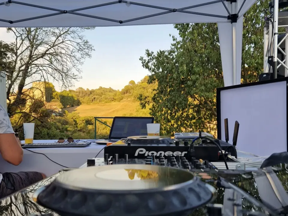 Vincent BOZOUKLIAN Animation dJ