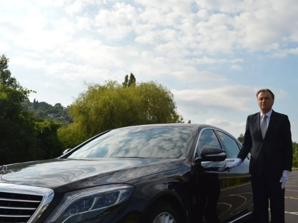 GV LIMOUSINE SERVICE