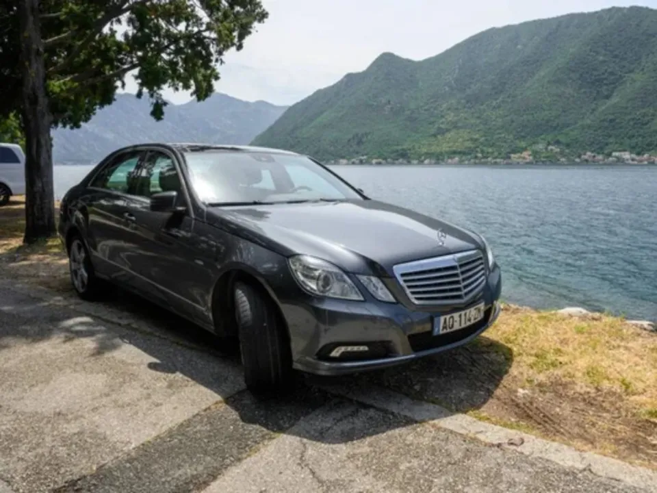 PRESTIGE AUTO SERVICES