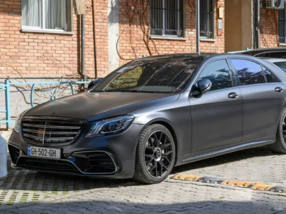 LE PRIVILÈGE - VOITURES AVEC CHAUFFEUR