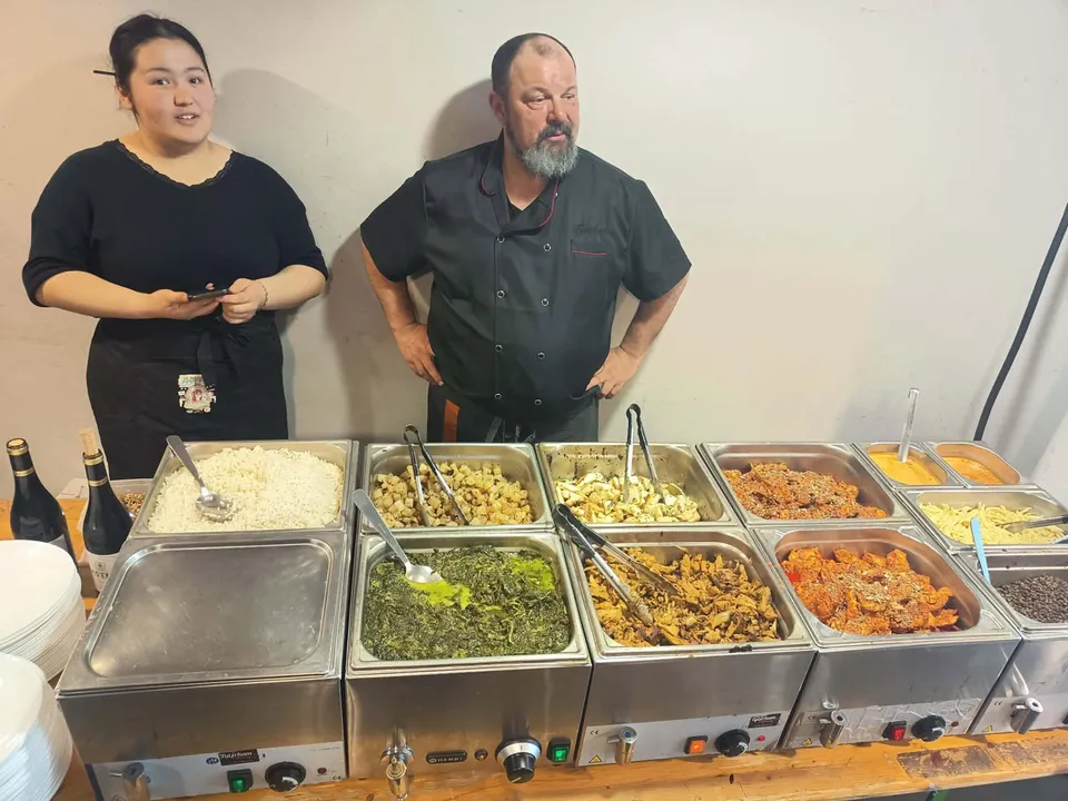 TYTIRHUM CATERING