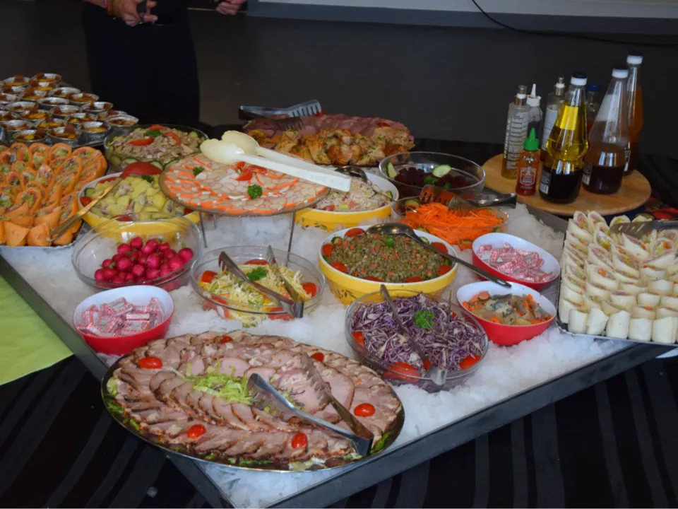 TYTIRHUM CATERING