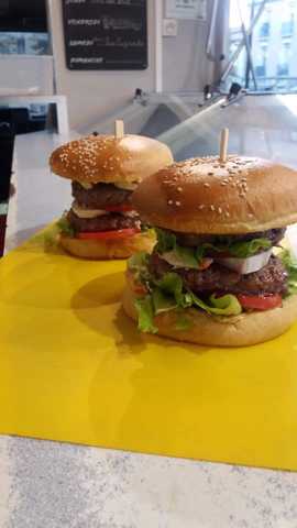 LES GRENADINES FOOD TRUCK