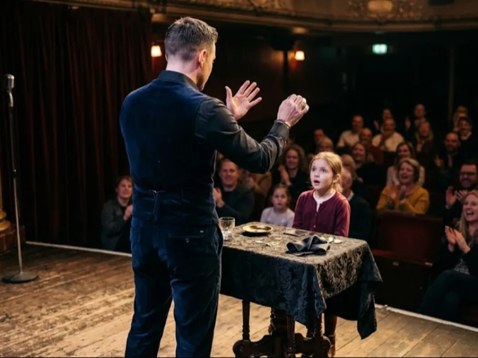 JOHN CHARRIER MAGICIEN