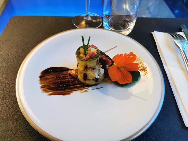 UN CHEF A VOTRE PORTE