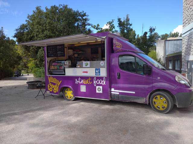 PETIT TONKINOIS FOOD TRUCK