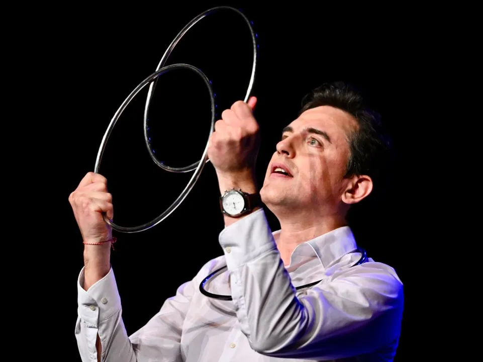 ALEX GOLDFIRE MAGIC SHOW