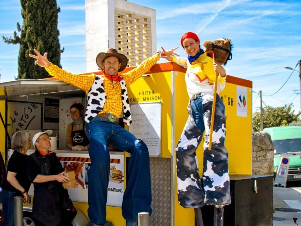 CLOWNS DANS LA SCIURE