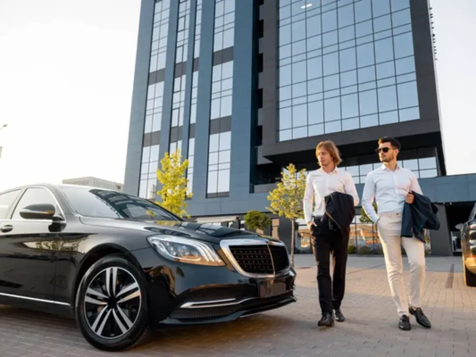 OCCITANIE IN PRIVATE CAR