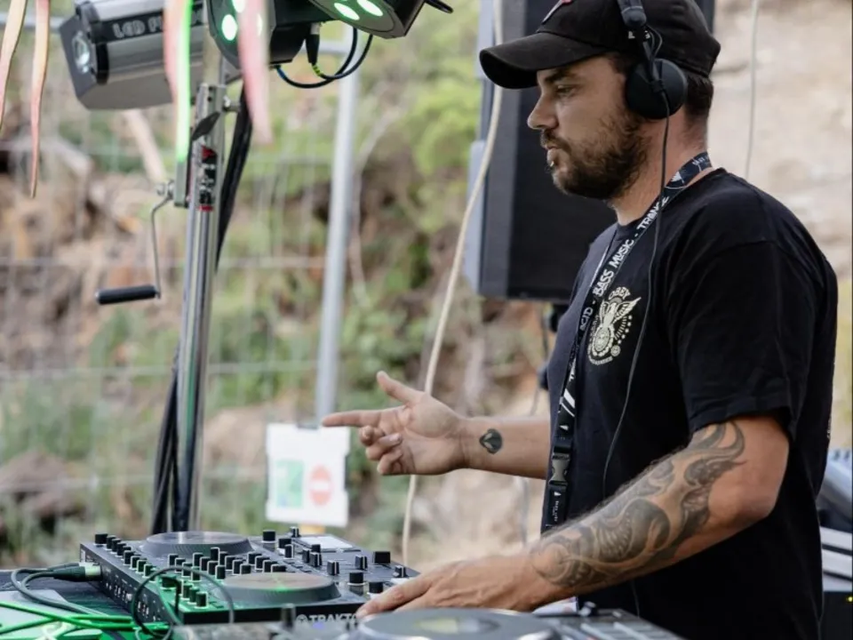 DJ SLYDE DXR