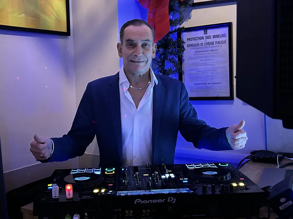 DJ  OLIVIER 