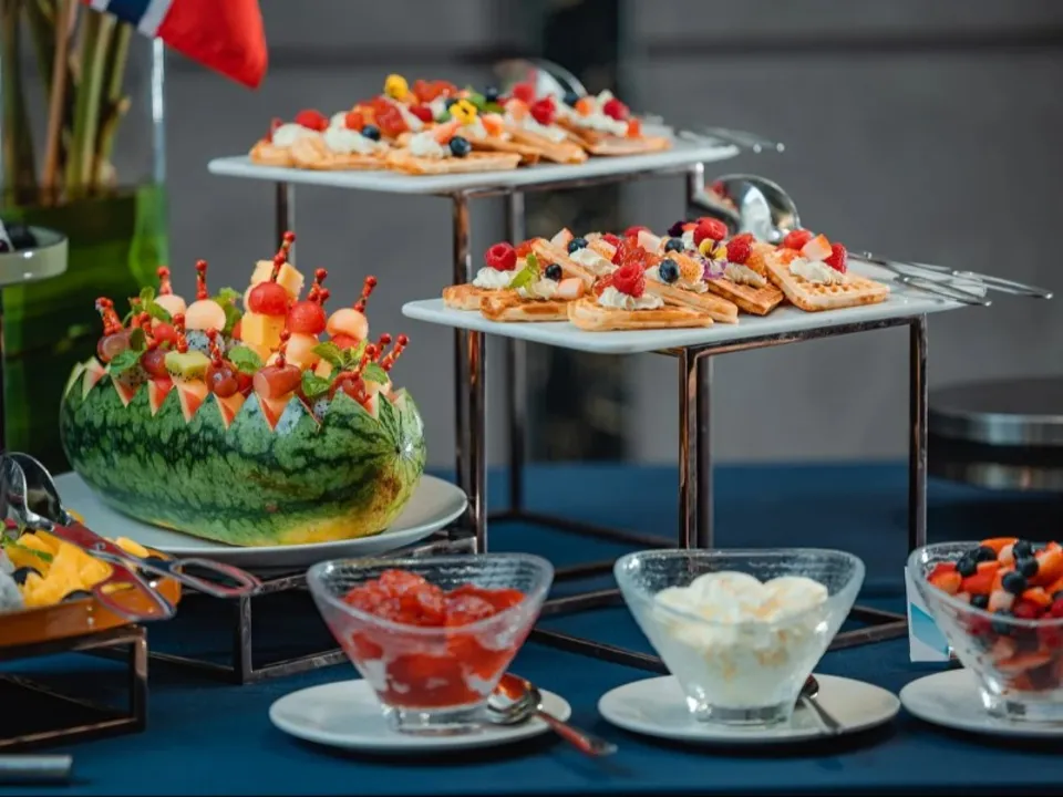 DE CATHELINEAU - TRAITEUR