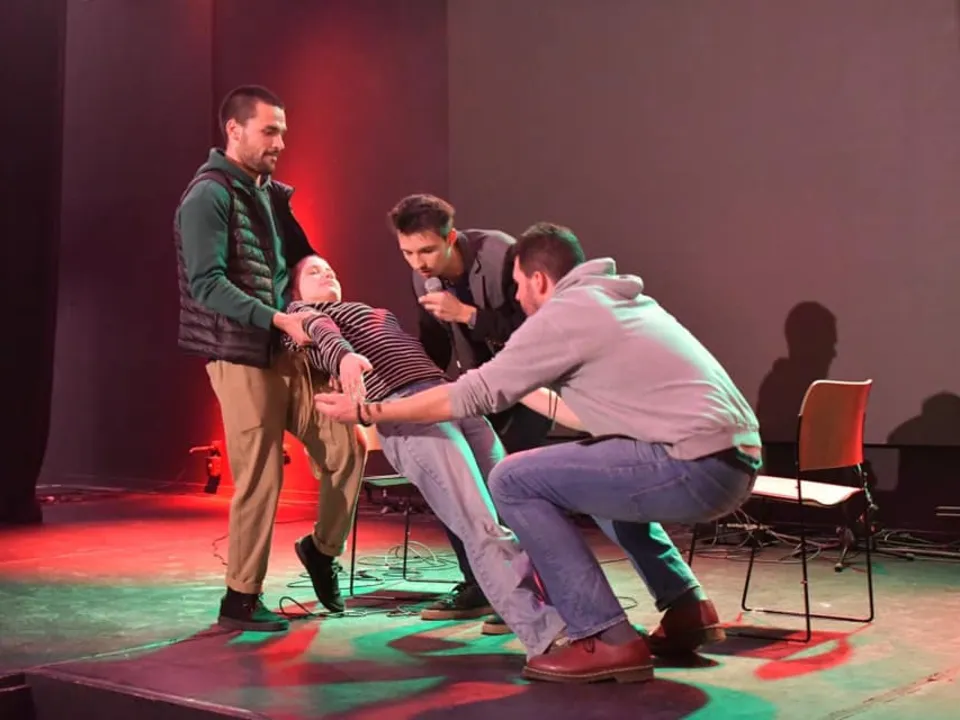 Chris Seyner - Hypnotiseur de Spectacle Profesionnel